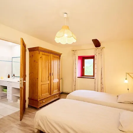 Domaine-vignoble-piscine-jacuzzi-sauna