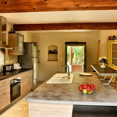 Villa Domaine-vignoble-piscine-jacuzzi-sauna Roquetaillade