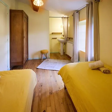 Domaine-vignoble-piscine-jacuzzi-sauna Roquetaillade