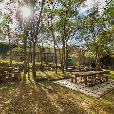 Domaine-vignoble-piscine-jacuzzi-sauna Roquetaillade