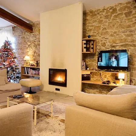 Domaine-vignoble-piscine-jacuzzi-sauna *