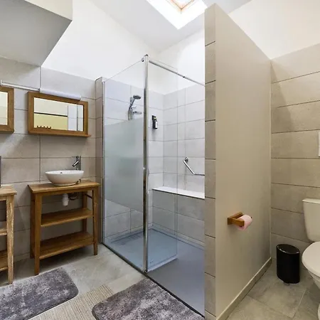 Villa Domaine De Bordelongue Capacite Jusqua 30 Pers Roquetaillade