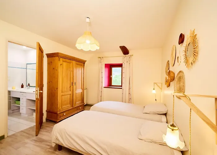 Domaine - Vignoble - Jacuzzi - Sauna - 14 A 18 Pers * Roquetaillade