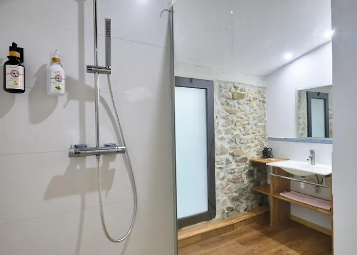 펜션 Domaine - Vignoble - Jacuzzi - Sauna - 14 A 18 Pers *
